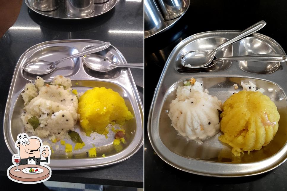 Food at Vishnu Vilas Hotel