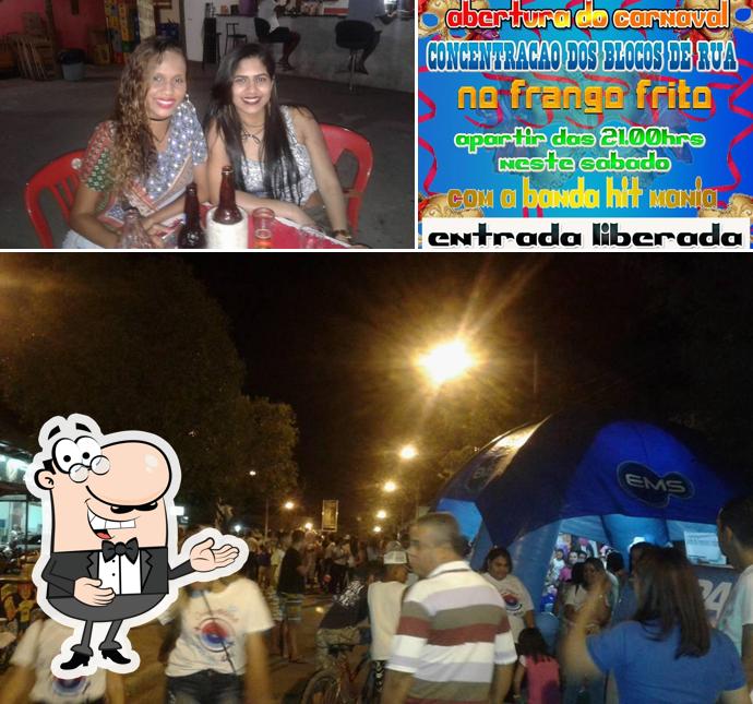 Look at the pic of Frango Frito & Cia