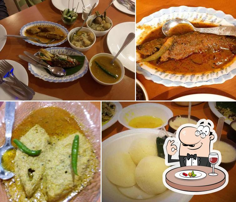 Meals at Bhojohori Manna