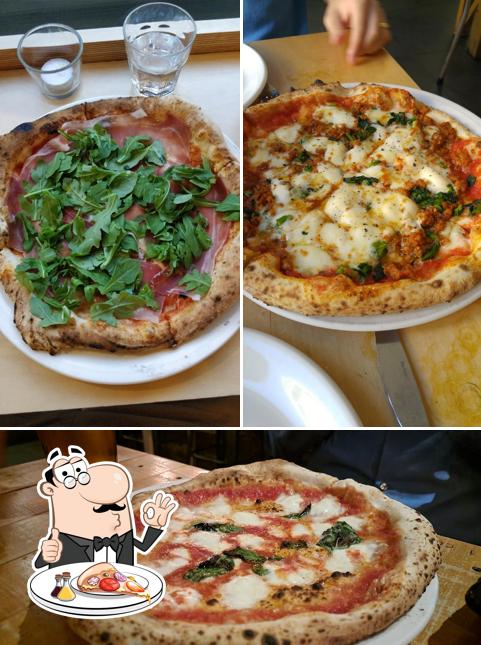 Get pizza at Nina Pizza Napolitaine St-Roch