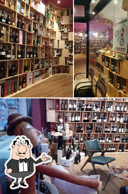 Gli interni di Enoteca Mostoqui