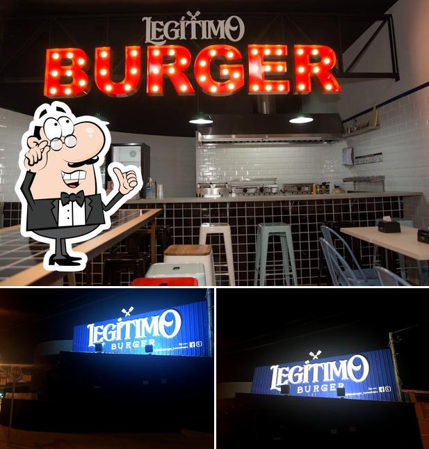 O interior do Legítimo Burger