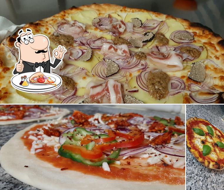 A Pizzeria La Gatta Mangiona - Roselle (Grosseto), puoi prenderti una bella pizza