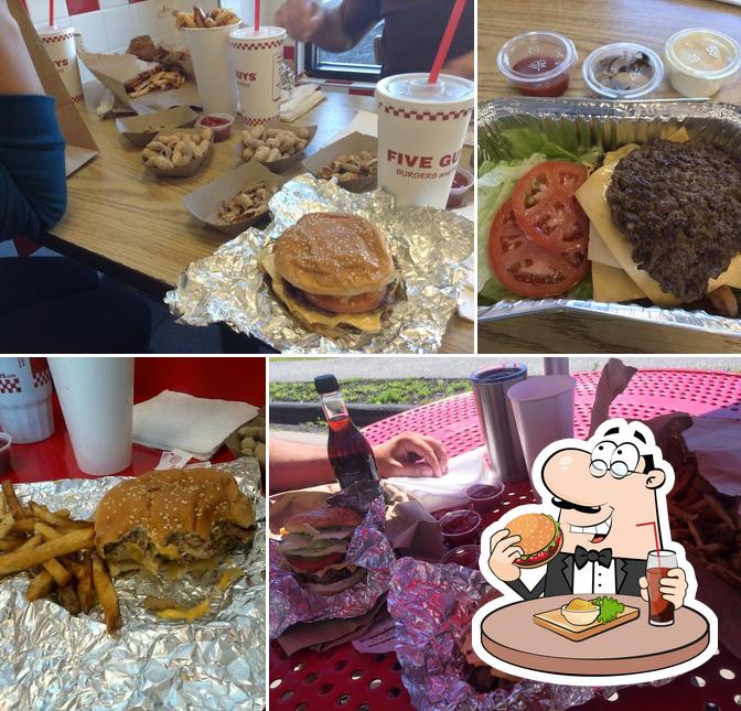 Comida rápida Five Guys, South Portland, 198 Maine Mall Rd Carta del restaurante y opiniones