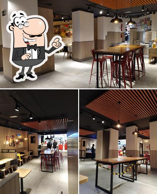 Kfc Plaza Espana Av Del Paral Lel 4 In Barcelona Restaurant Menu And Reviews