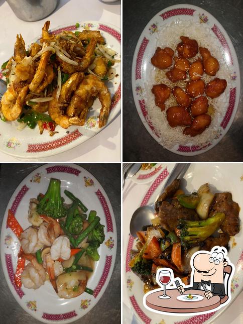 Meals at Mini Dragon Malaysia Chinese Restaurant