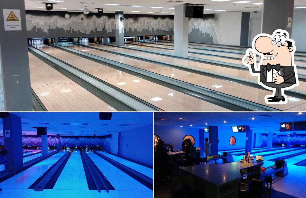 Skyline Bowling Detmold picture