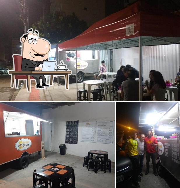 O interior do Maranata Burguers