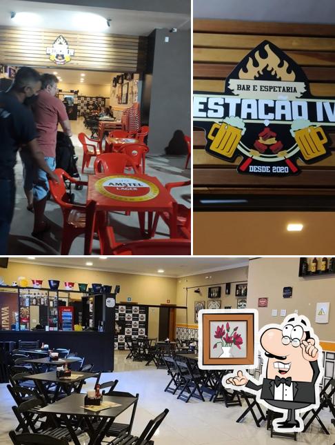 O interior do ESTAÇÃOIV Bar e Espetaria