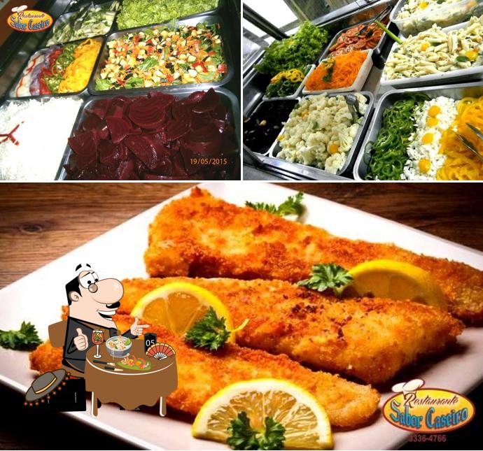 Comida em Restaurante Sabor Caseiro