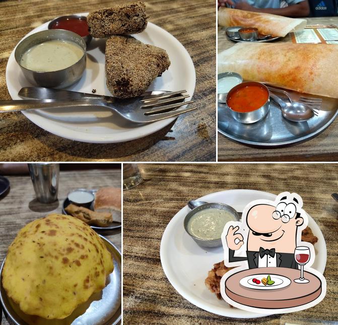 Food at Café Bhonsle