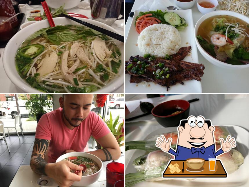 Meals at Le's Phở