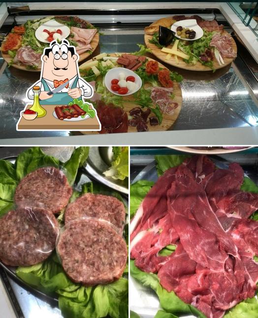 Scegli i un pasto a base di carne a Cafe 88