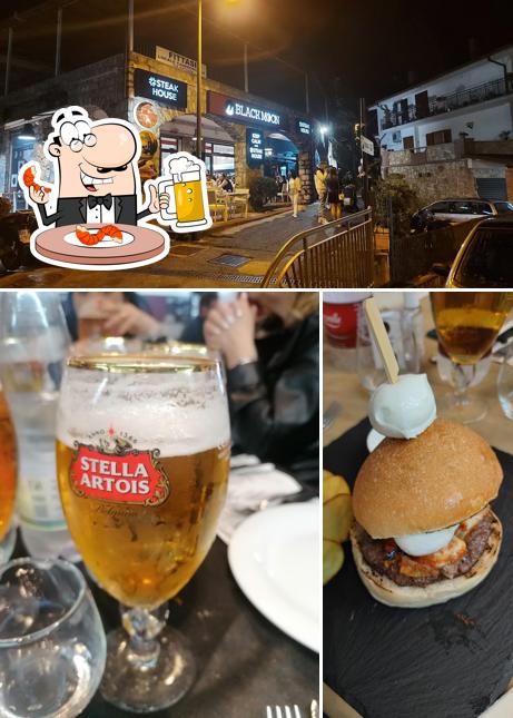 Puoi ordinare un rinfrescante bicchiere di birra chiara o scura