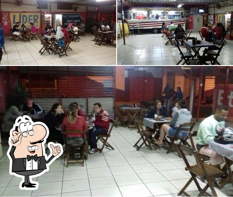 Veja imagens do interior do Eto Lanches