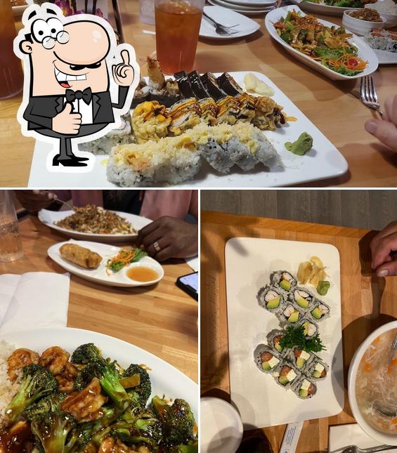 Look at the image of OC Chopsticks Asian Bistro
