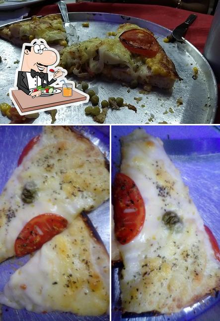 Comida em Pizzaria Lanchonete Tiago