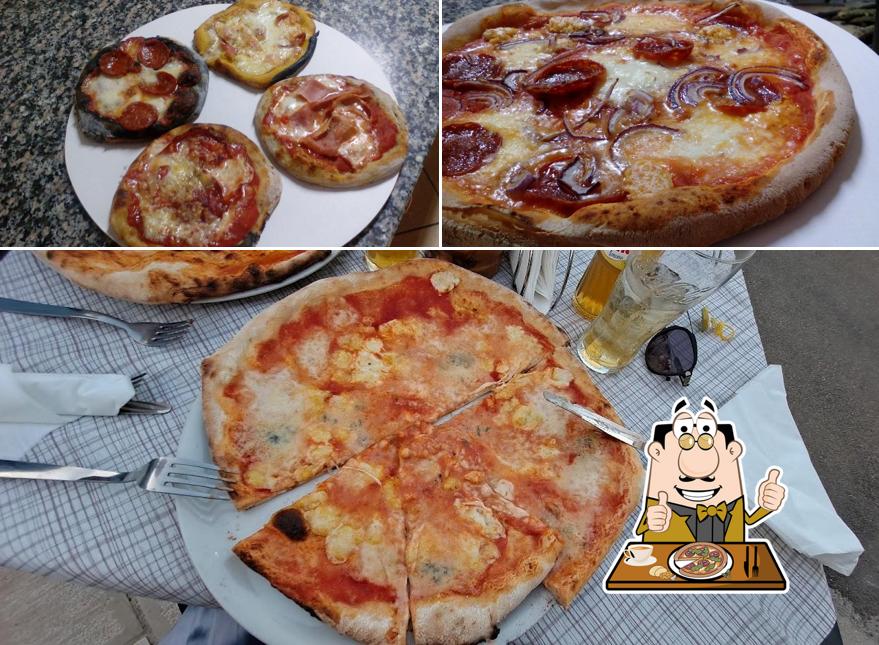 Ordina tra le molte varianti di pizza