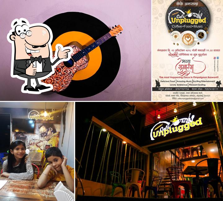 Here's a pic of Café Unplugged