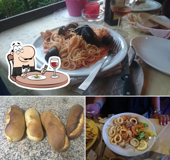 Platti al Ristorante Costa Del Mancino