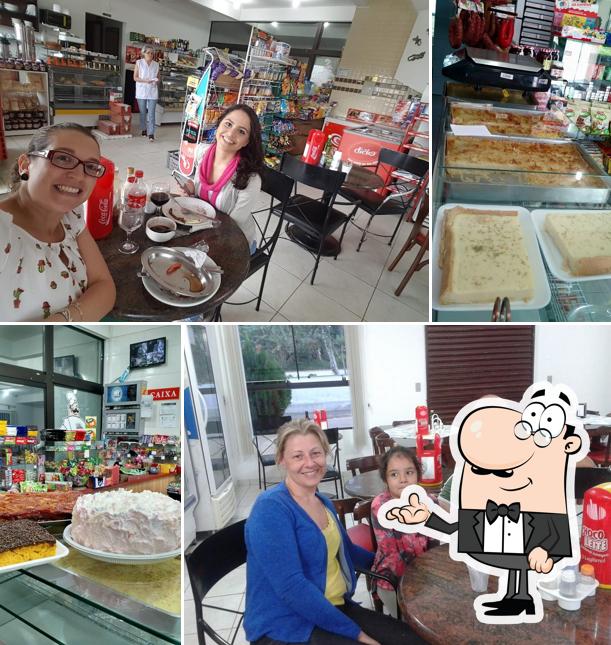 Veja imagens do interior do Café e Rest Pão Com Banha