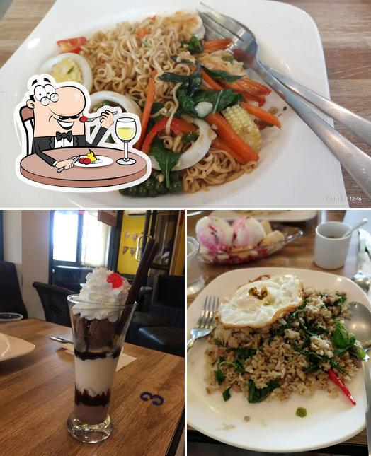 COFFEE HOUSE คอฟฟี่เฮ้าส์ ท่าตะโก, Tha Tako Opiniones del restaurante