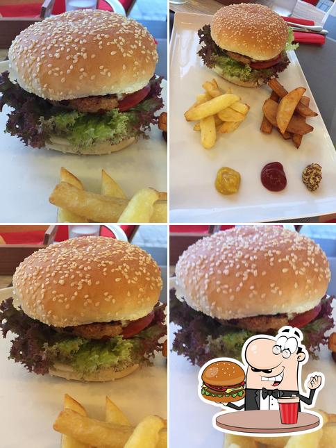 Get a burger at Restaurante ASADOR DEL MERCADO "ELIGE TU"