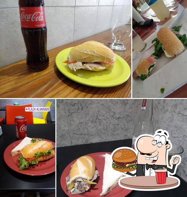 Tómate una hamburguesa en Sándwiches de Miga Mafalda