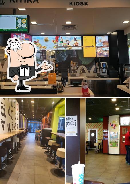 Dai un'occhiata agli interni di McDonald’s Restaurant