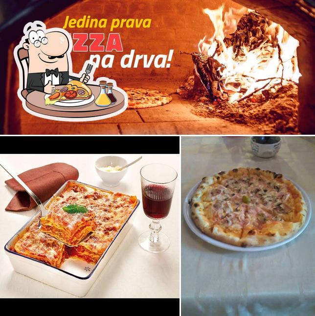 Pick pizza at Palermo