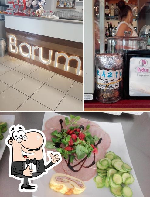 Look at this photo of Bar Barum