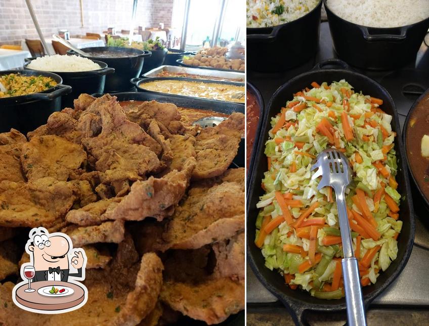Comida em Restaurante Rancho Bom