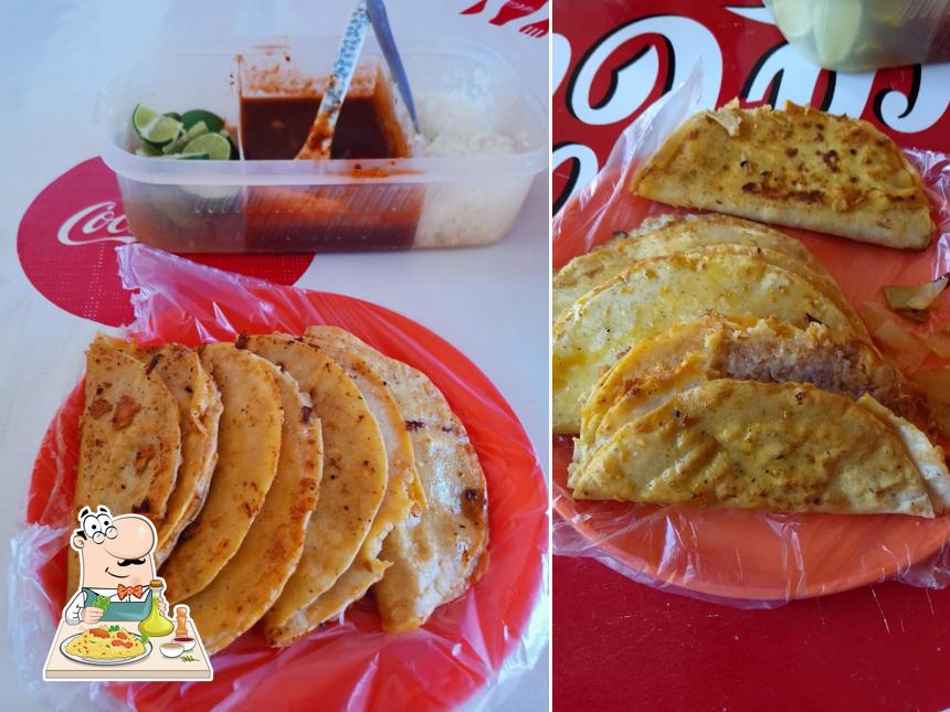 Food at Tacos de Barbacoa San Agustin