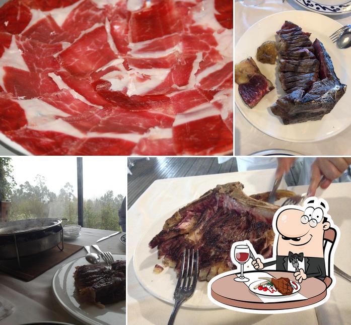 Elige un plato con carne en Restaurante Asador Soriano