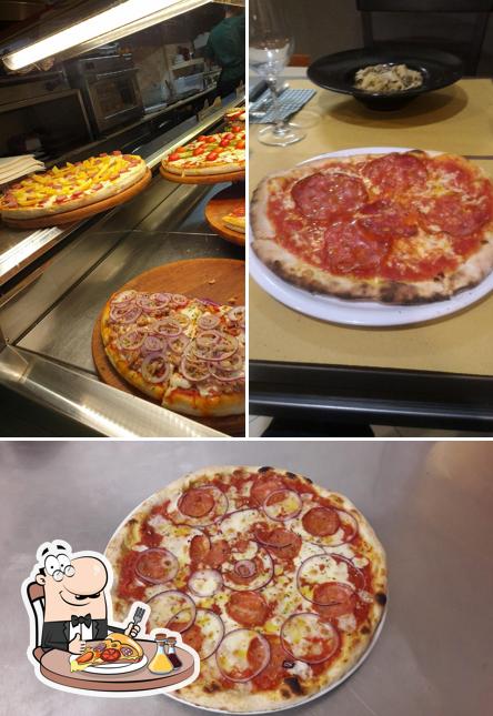 Bestellt eine Pizza bei Il Cavallino Bianco