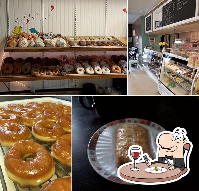 Northern Lights Bakery And Coffee, Light Town Center, 1159 Austin St