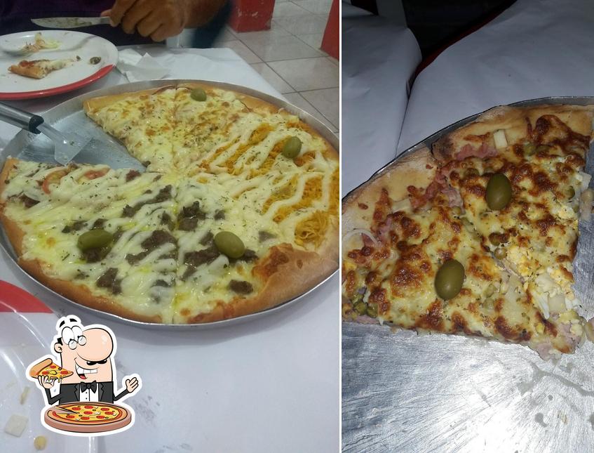 Escolha pizza no Pizzaria Paulista