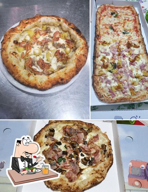 Guarda la immagine che raffigura la cibo e esterno di Strapizzami