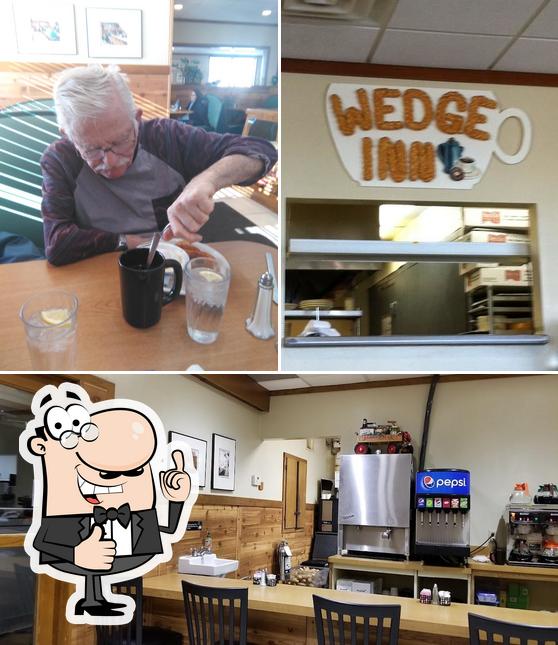 Wedge Inn Cafe, Janesville Carta del restaurante y opiniones