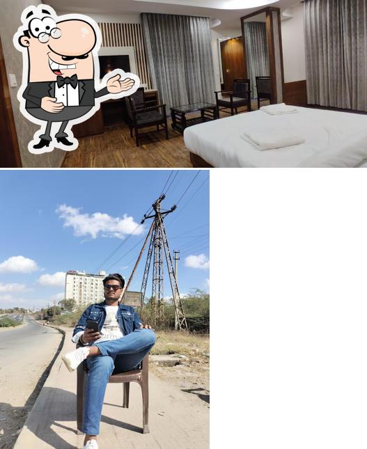 Look at this image of Firangi Local