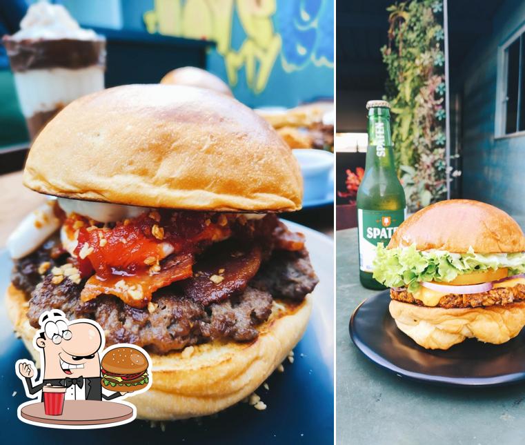 Delicie-se com um hambúrguer no House Burger Alfenas