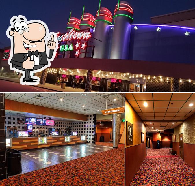 Cinemark Tinseltown and XD in Jacksonville Restaurant reviews