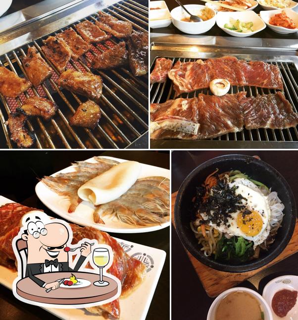Platos en Sariwon Korean BBQ Restaurant