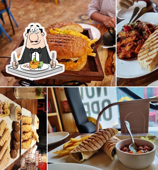 Food at Reader’s Coffee House