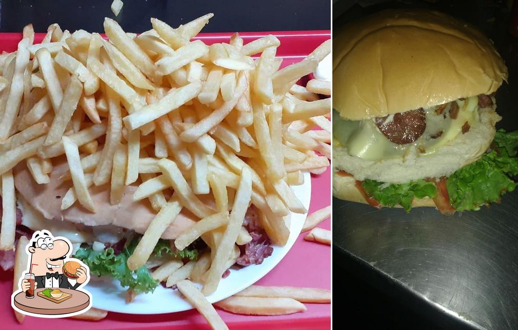 Consiga um hambúrguer no Imperial Lanches