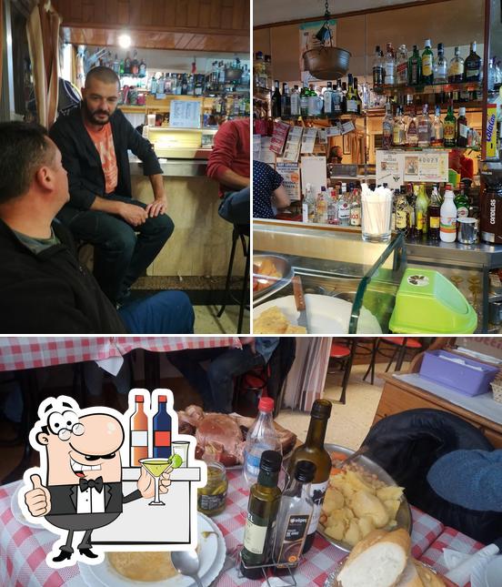 Estas son las fotos que hay de barra de bar y cerveza en La Golondrina "Pepa"