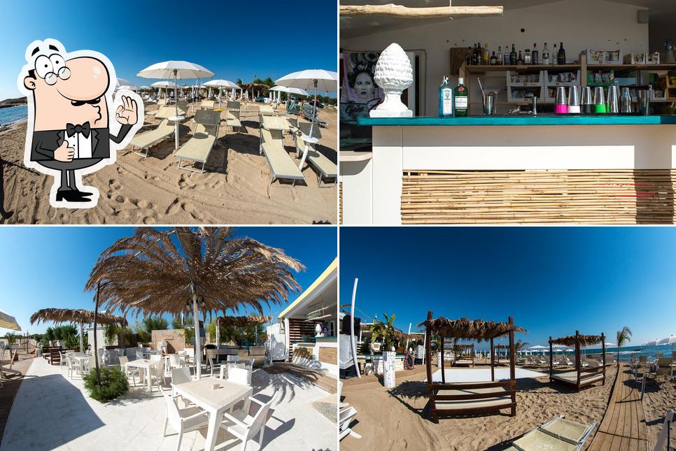 Guarda la foto di Lido Bianco Beach Club - Spiaggia Vicino Torre Guaceto - Specchiolla