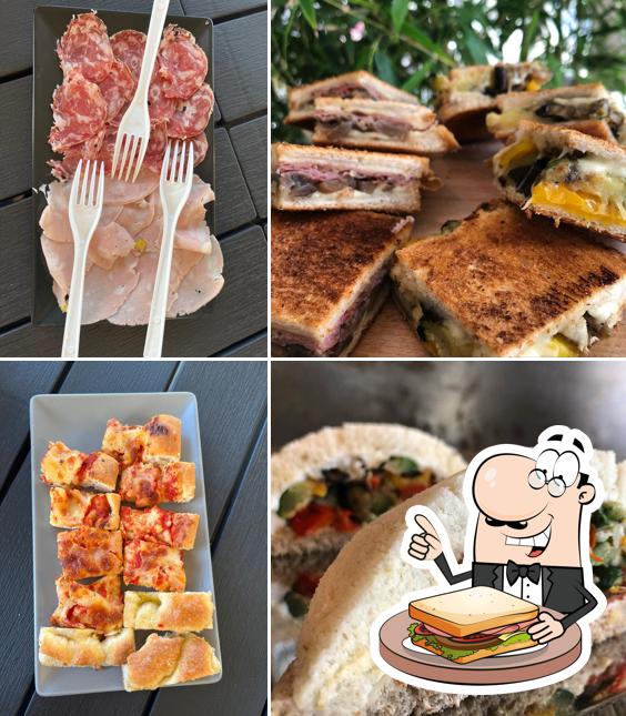 Toast al formaggio al Bar L'Officina