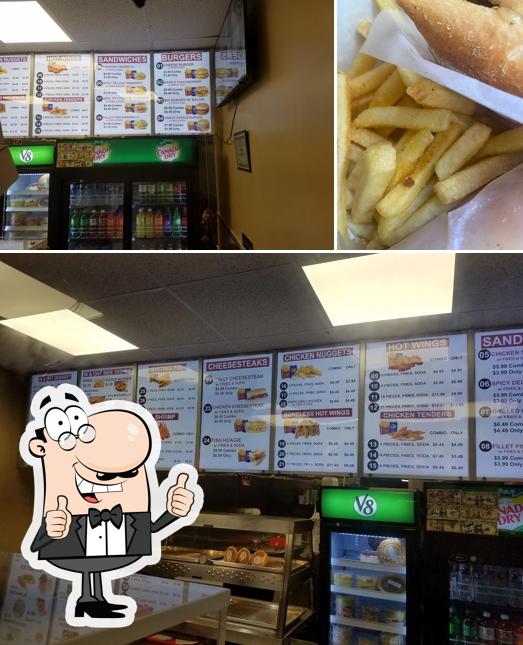 In & Out Grill in Philadelphia Restaurant reviews