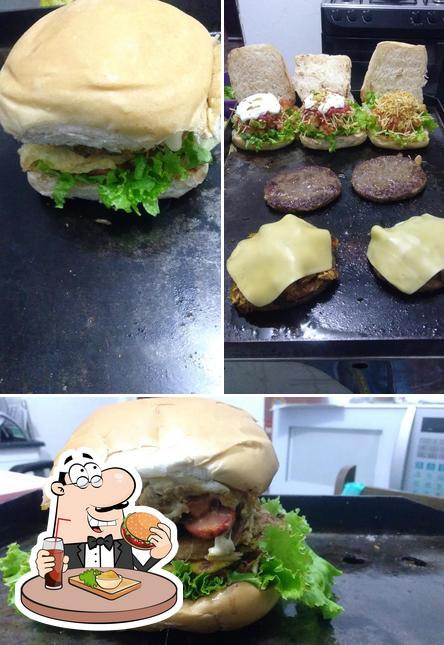 Consiga um hambúrguer no PC Lanches delivery